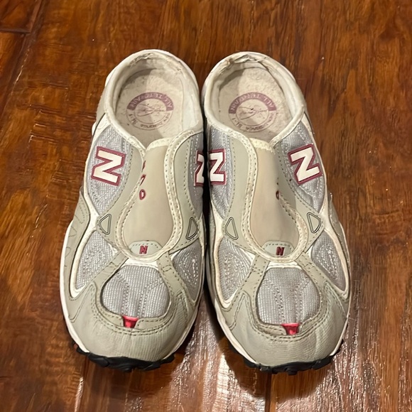 Women’s New Balance SL-1 All Terrain Slip On Sneakers. Size 7.5. - Picture 2 of 6